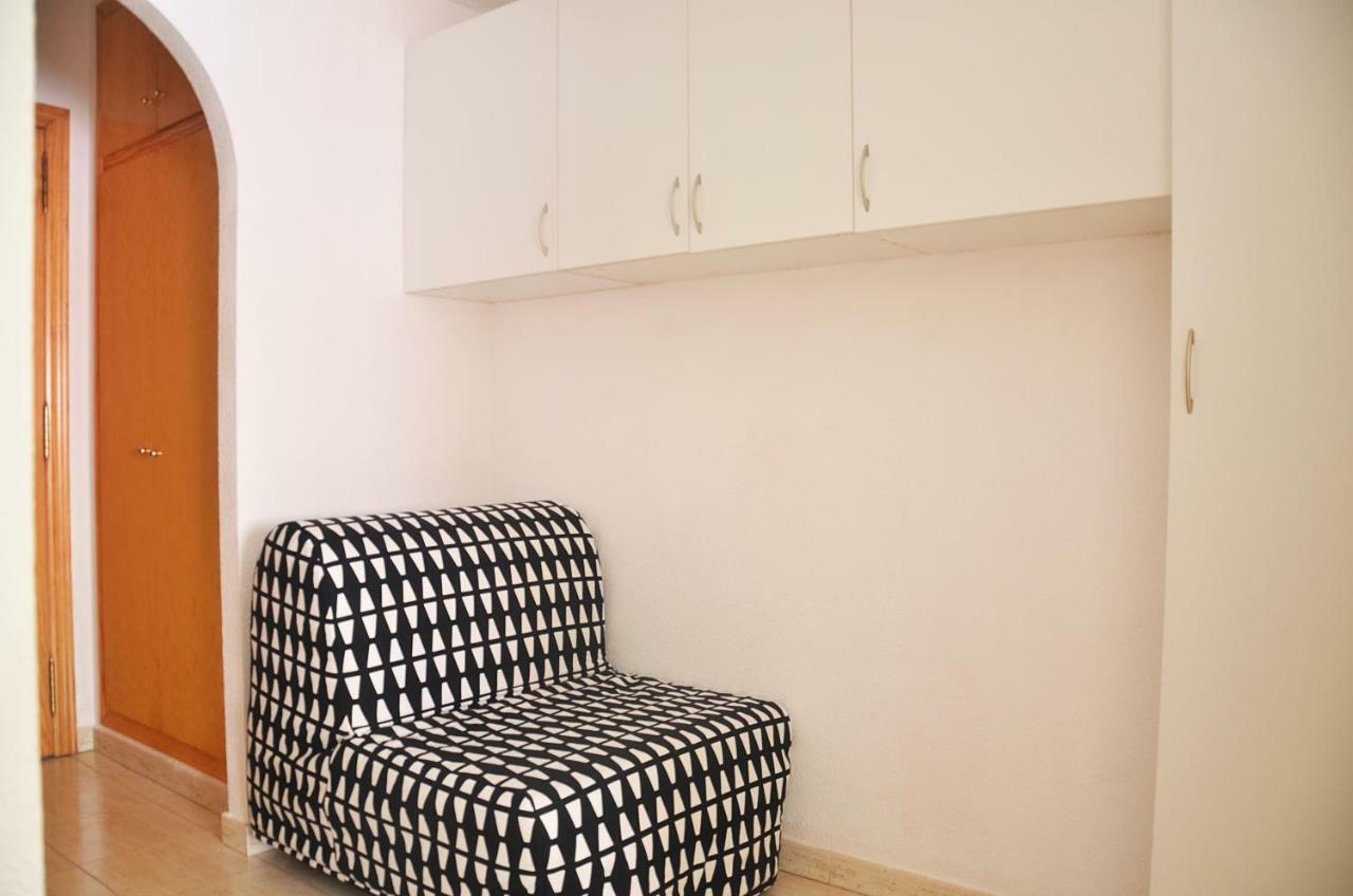 Pretty Studio With Swimming Pool Торевиеха Екстериор снимка